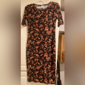EUC LuLaRoe Black Dress with Orange & red Floral Pattern size XS
